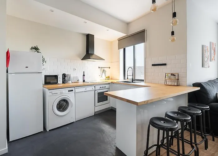 Catarina's Little Corner By Lovelystay *