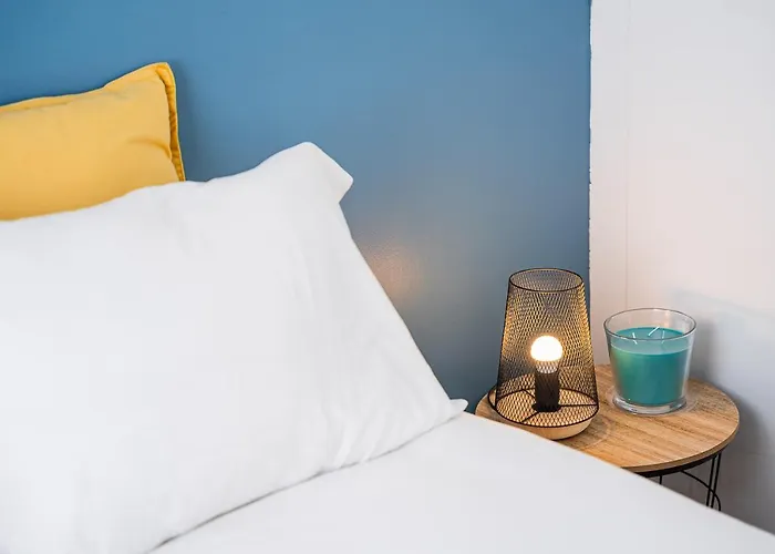 Catarina's Little Corner By Lovelystay *