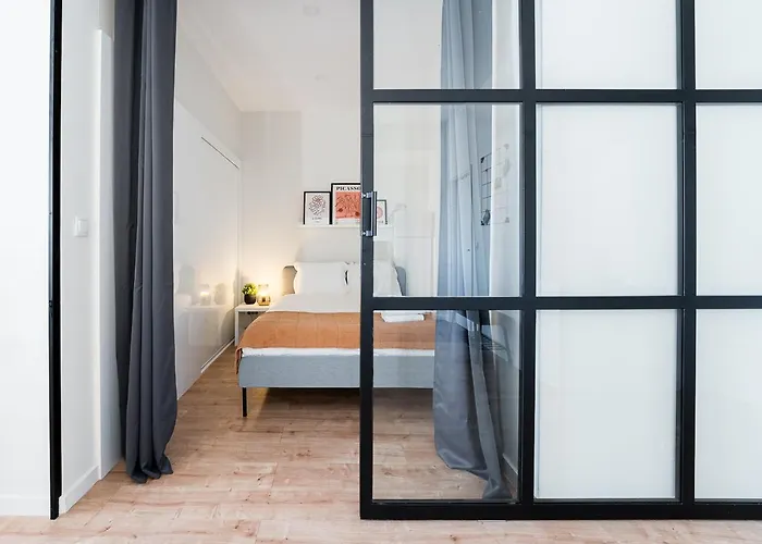 Catarina's Little Corner By Lovelystay *