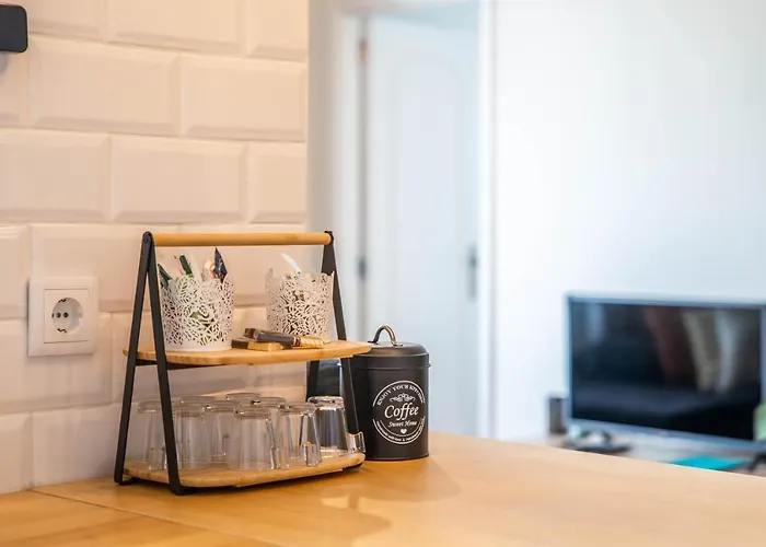 Catarina's Little Corner By Lovelystay *